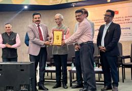 First prize in the field of Official Language